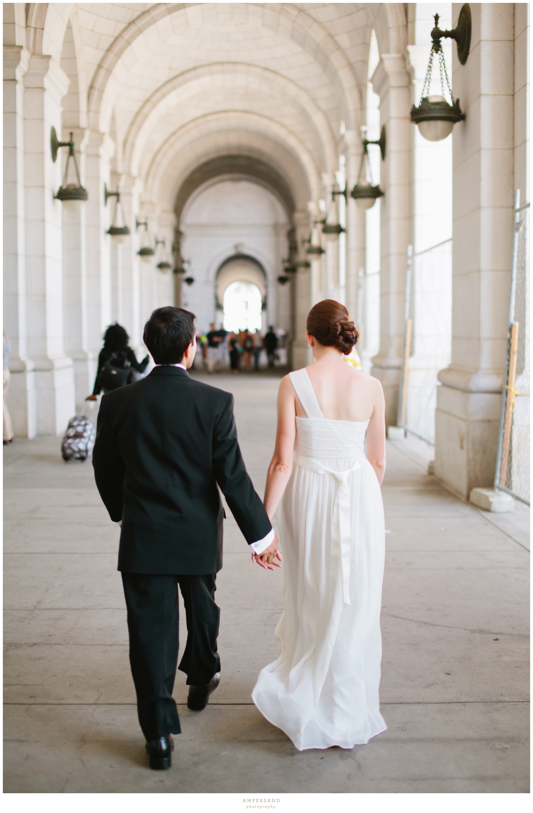 Union Station wedding portraits  // Photos by Ampersand Photography