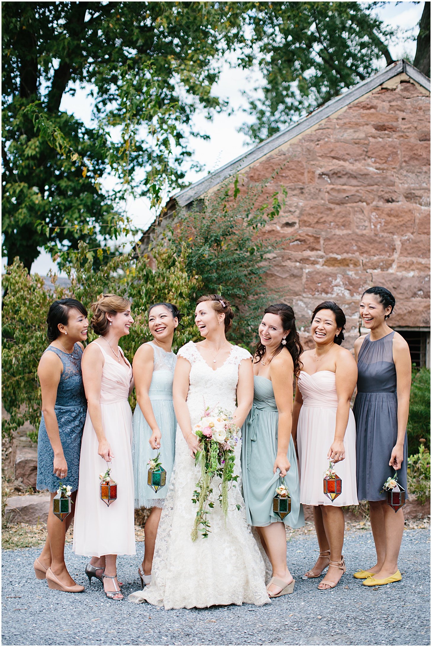 Rustic Floral Wedding at Rocklands Farm & Winery by Sarah Bradshaw Photography_0016