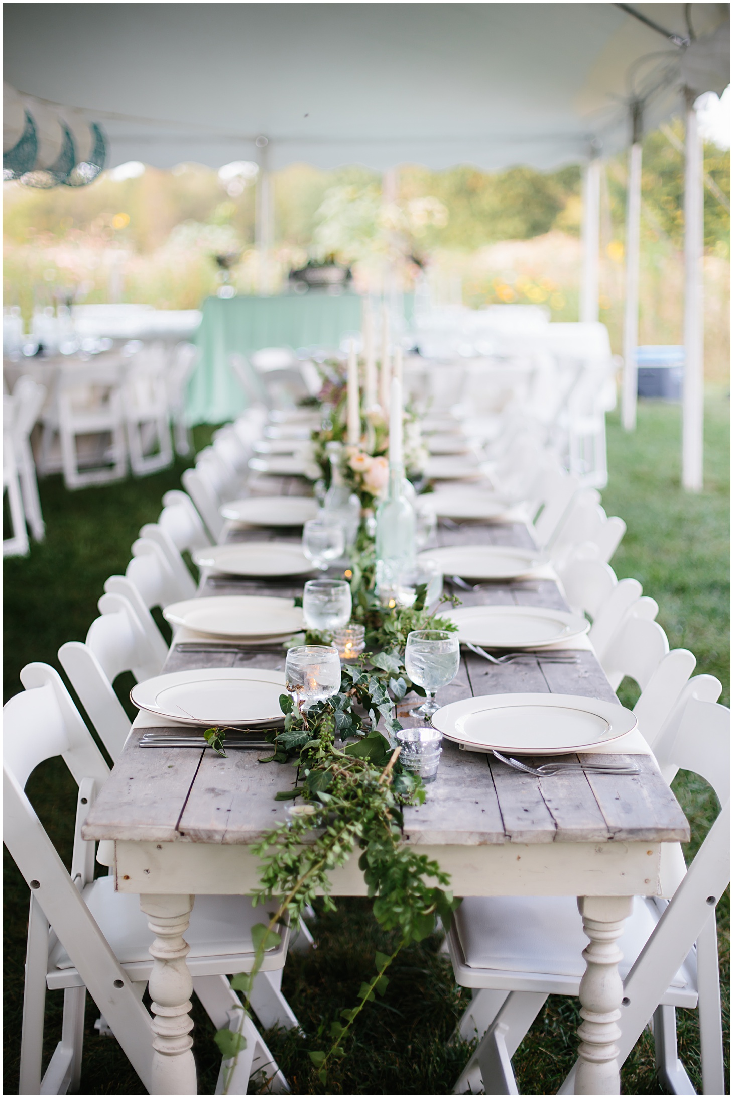 Rustic Floral Wedding at Rocklands Farm & Winery by Sarah Bradshaw Photography_0036
