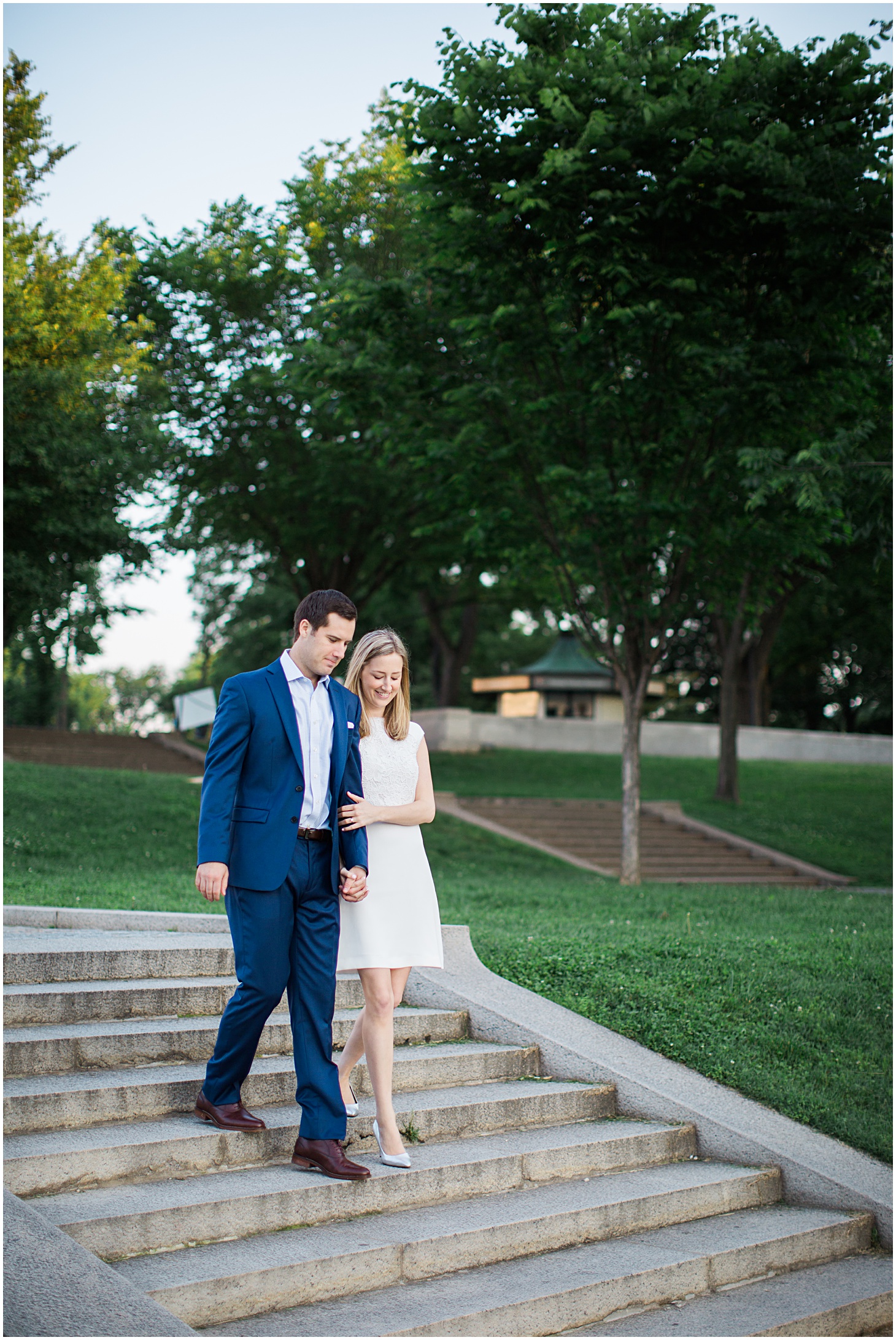 intimate-sunrise-engagement-session-at-the-lincoln-memorial-by-sarah-bradshaw-photography_0013