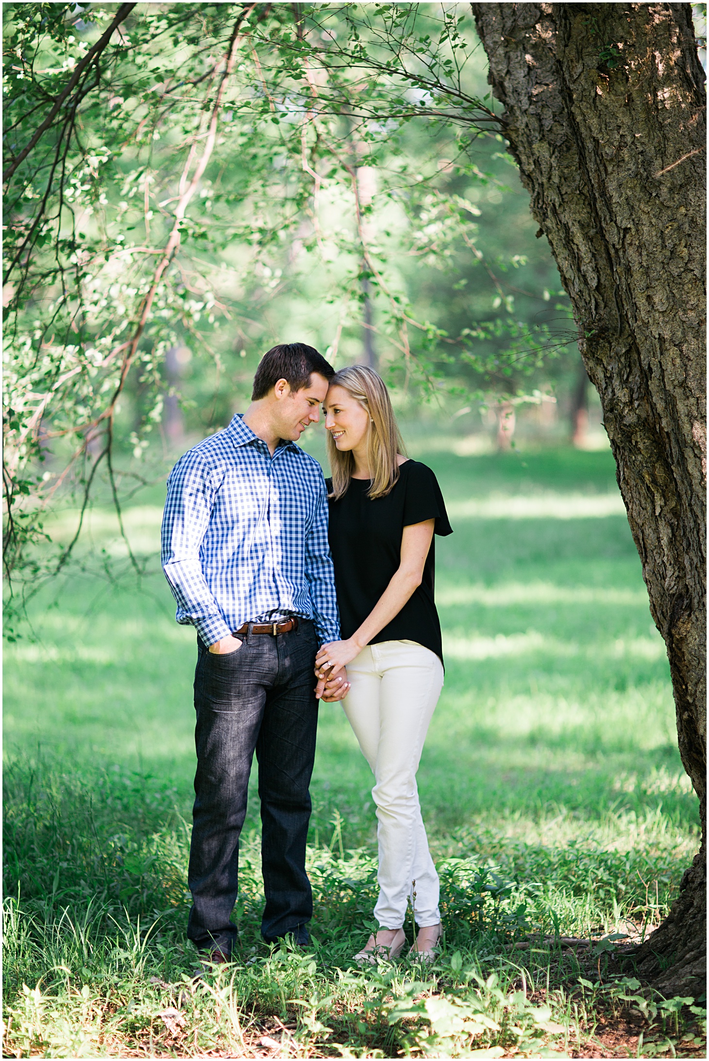 intimate-sunrise-engagement-session-at-the-lincoln-memorial-by-sarah-bradshaw-photography_0021