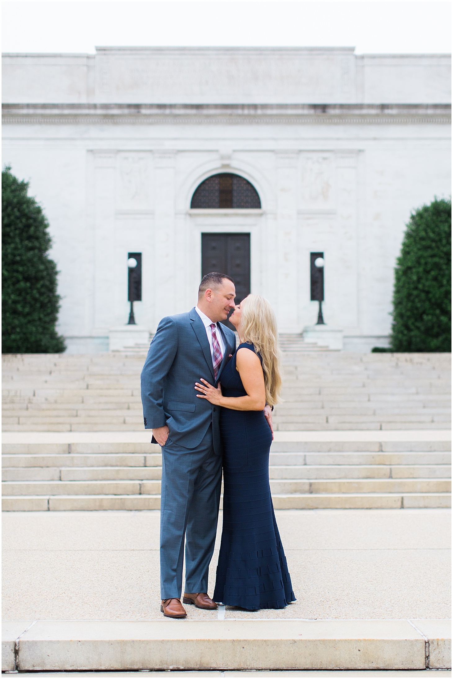 romantic-engagement-shoot-around-the-beautiful-d-c-monuments-by-sarah-bradshaw-photography_0007