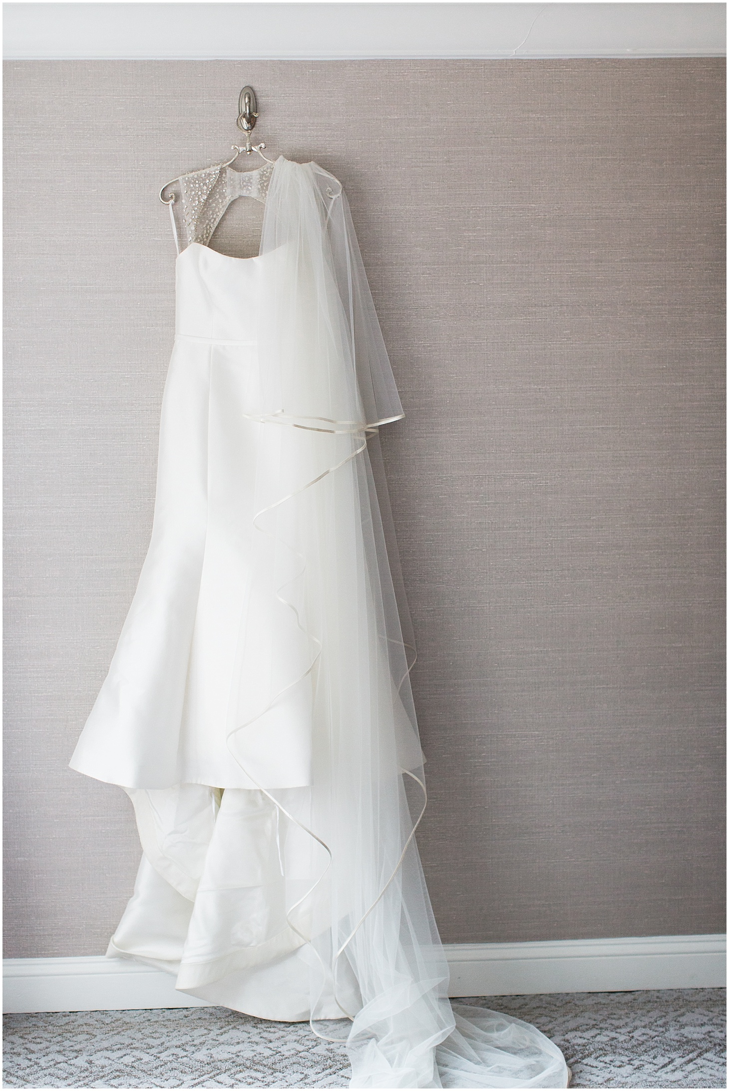 Amsale Bridal Gown, Kleinfields NY | Photos by Sarah Bradshaw Photography