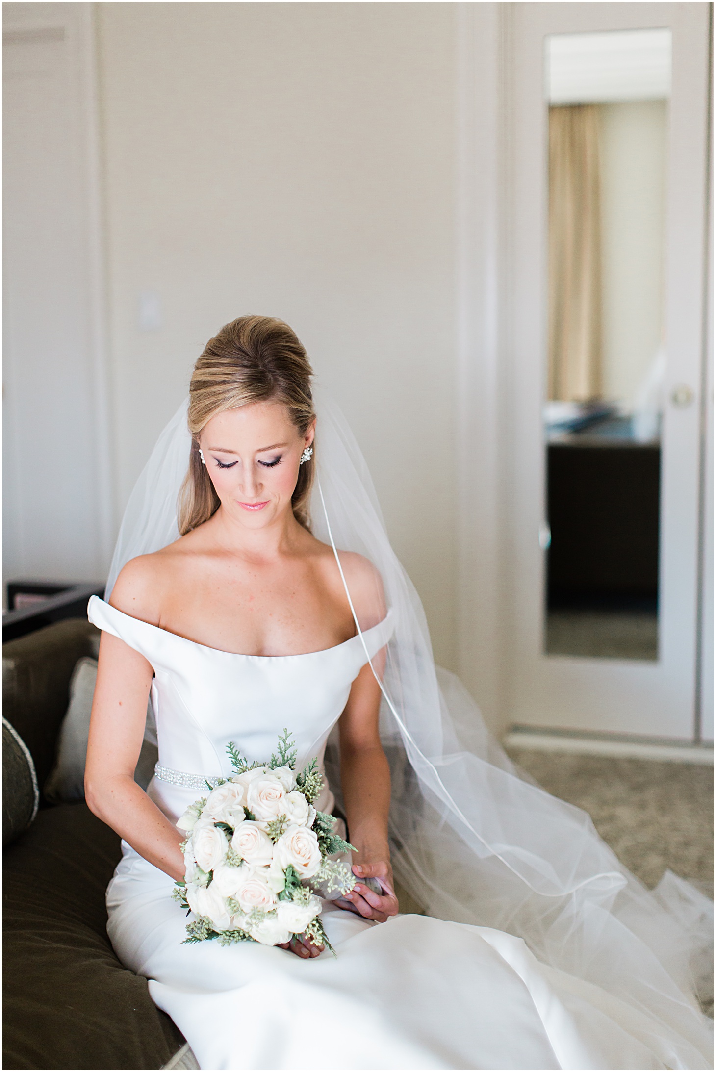 Lela Rose Bride at Four Seasons Hotel Washington | Sarah Bradshaw Photography