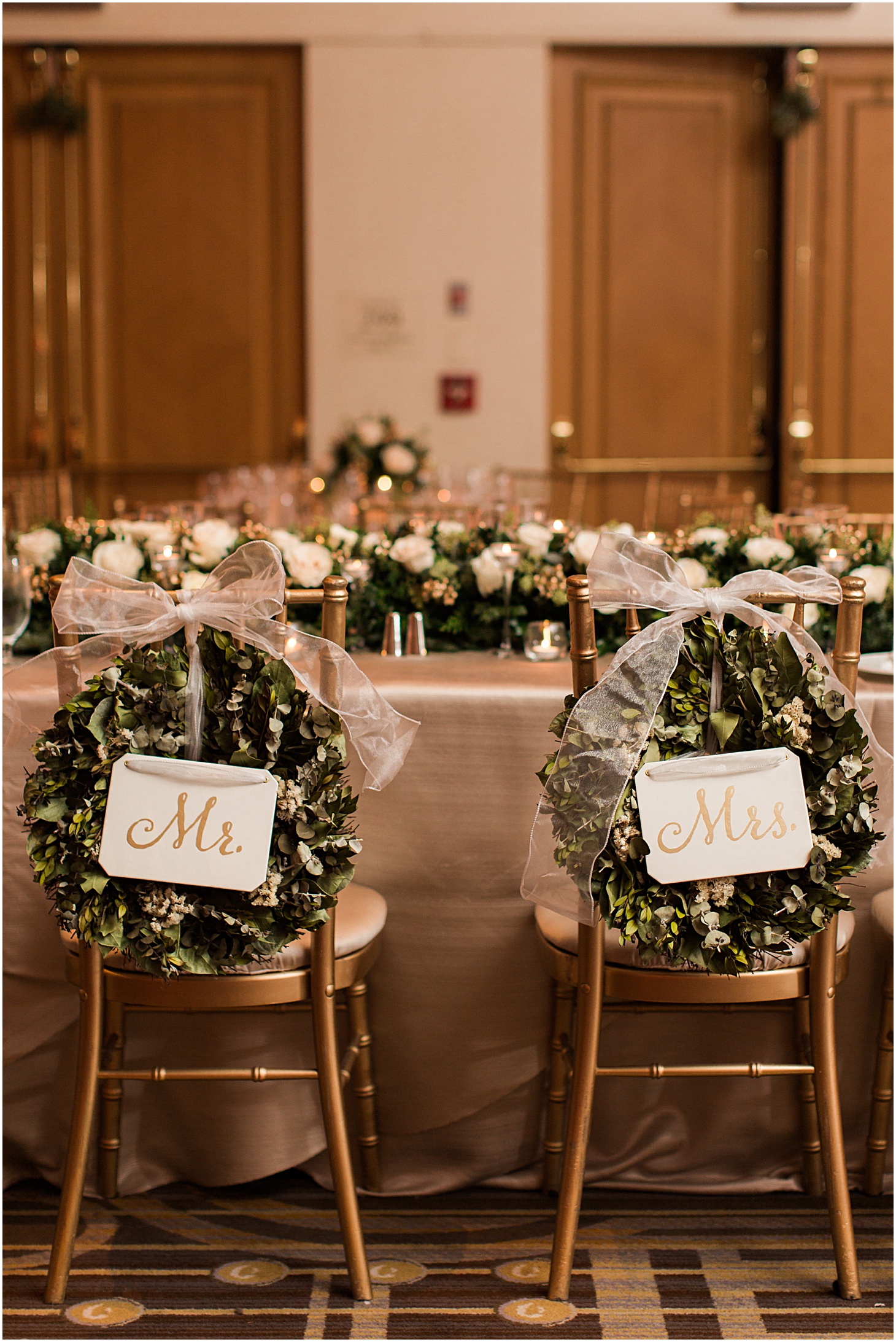 Festive Winter Wedding Mr & Mrs Signs at Four Seasons Hotel Washington | Sarah Bradshaw Photography