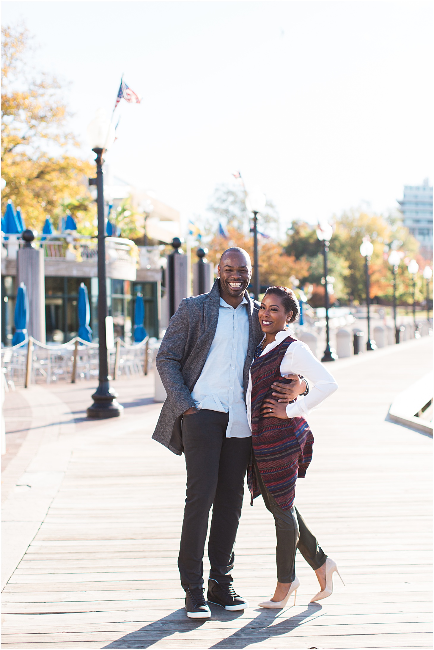 Sun-drenched Autumn Engagement session on Georgetown Waterfront | Portrait by Sarah Bradshaw Photography