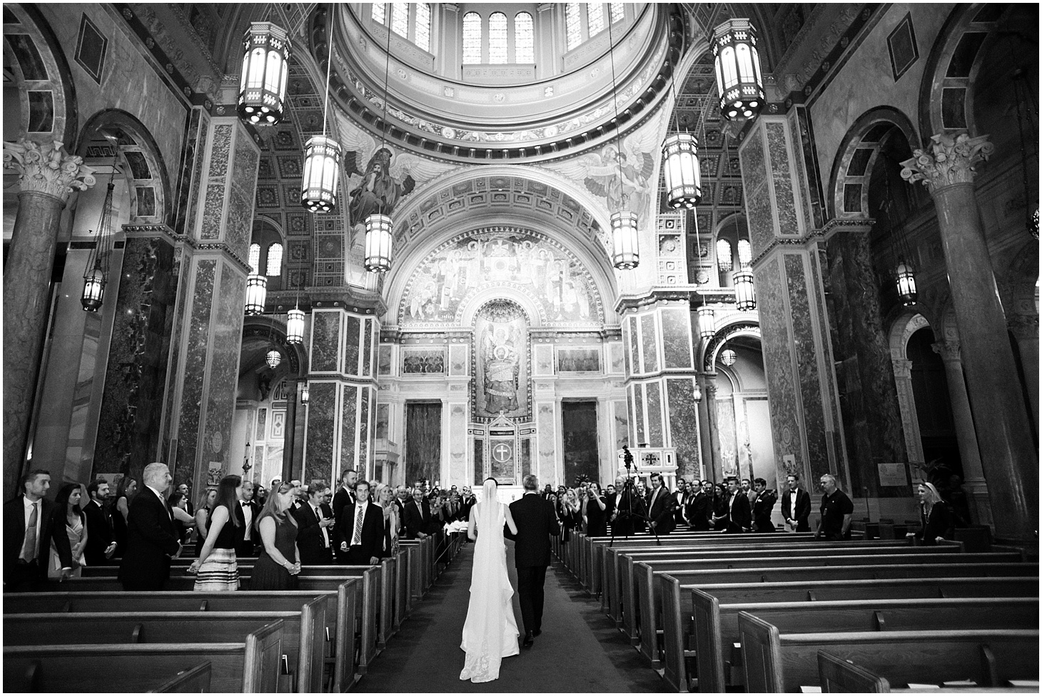 Wedding Ceremony at Cathedral of St. Matthew the Apostle | Classy October Wedding at Columbia Country Club | Sarah Bradshaw Photography