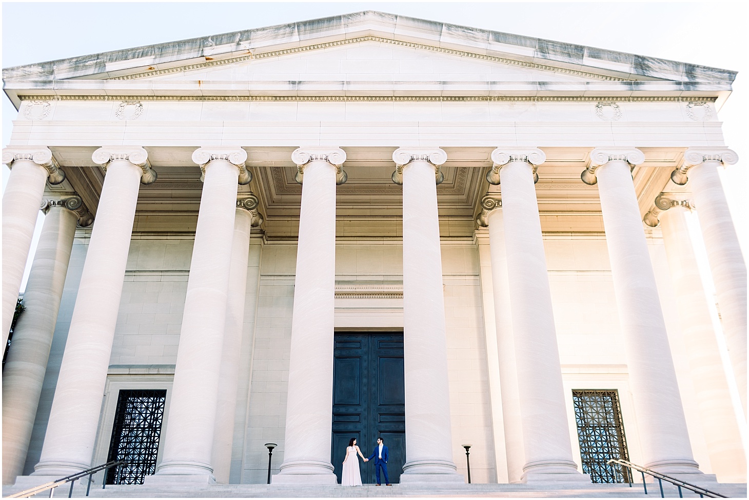 Engagement Portraits at the National Gallery of Art | Romantic Sunrise Engagement Session at the Smithsonian Gardens | Sarah Bradshaw Photography
