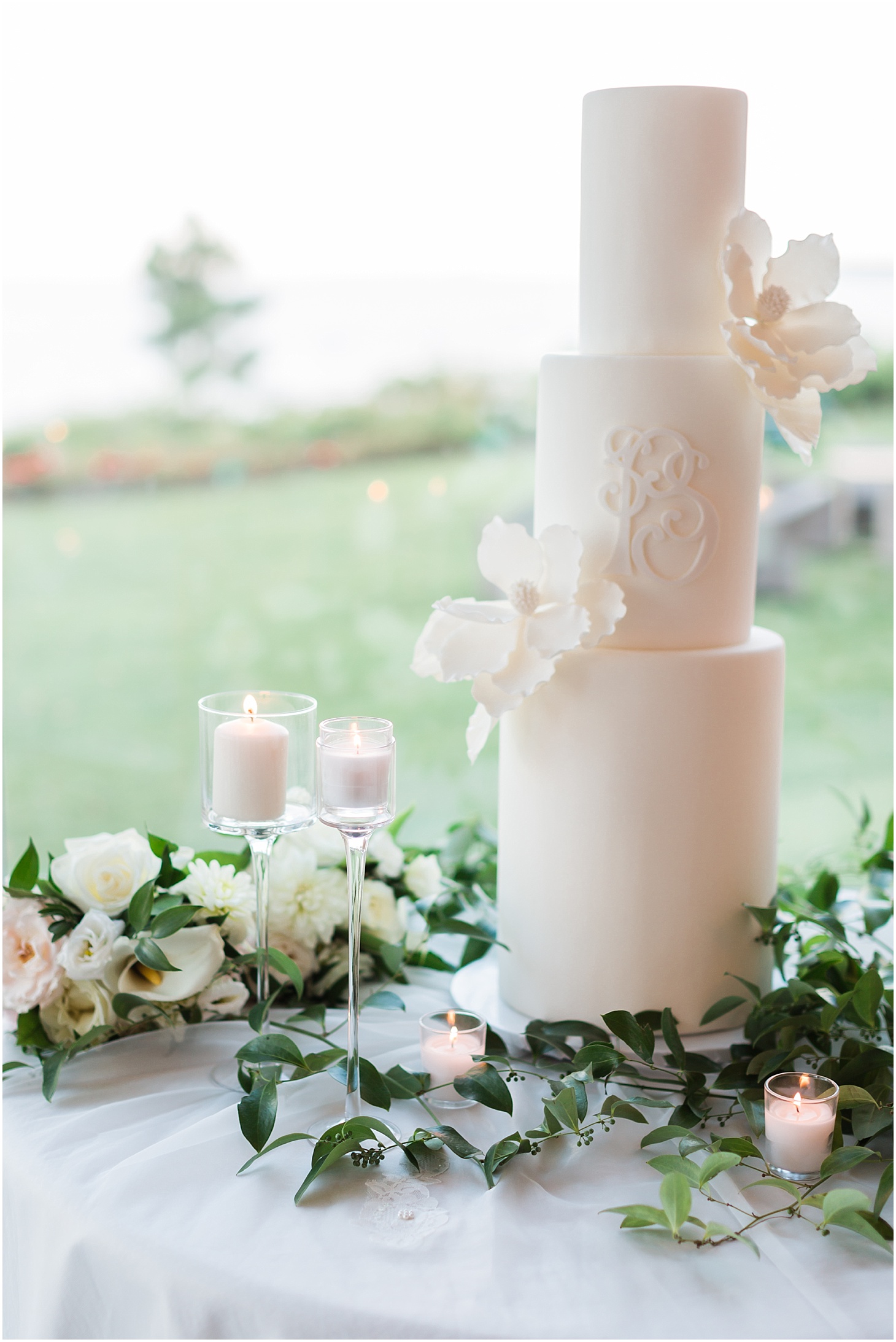 Buttercream Bakeshop Wedding Cake | Southern Magnolia Wedding at the Naval Academy and Gibson Island Club | Sarah Bradshaw Photography