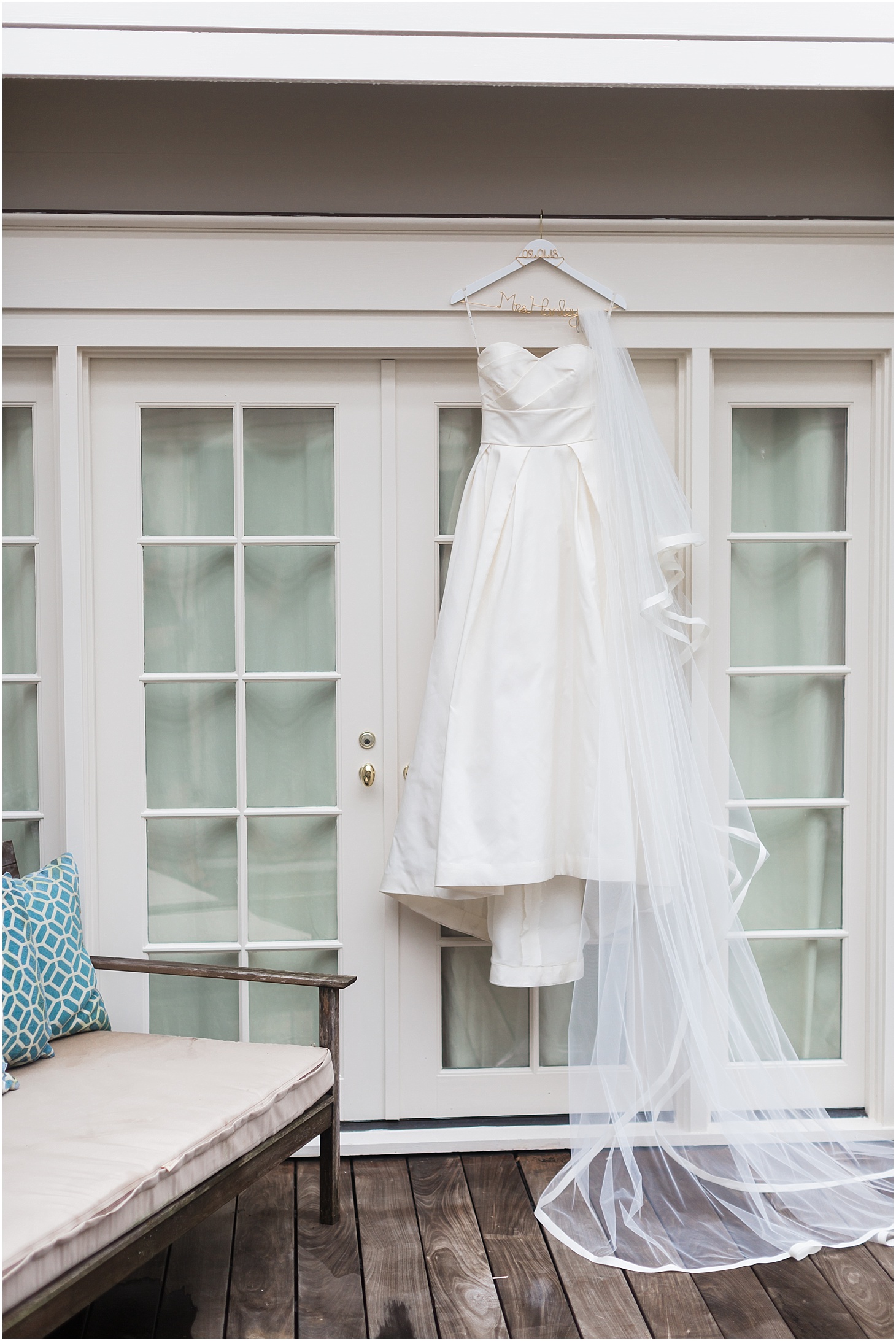 Amsale Wedding Gown l | Summer Rooftop Wedding at The Capitol View at 400 | Sarah Bradshaw Photography | Washington DC Wedding Photographer
