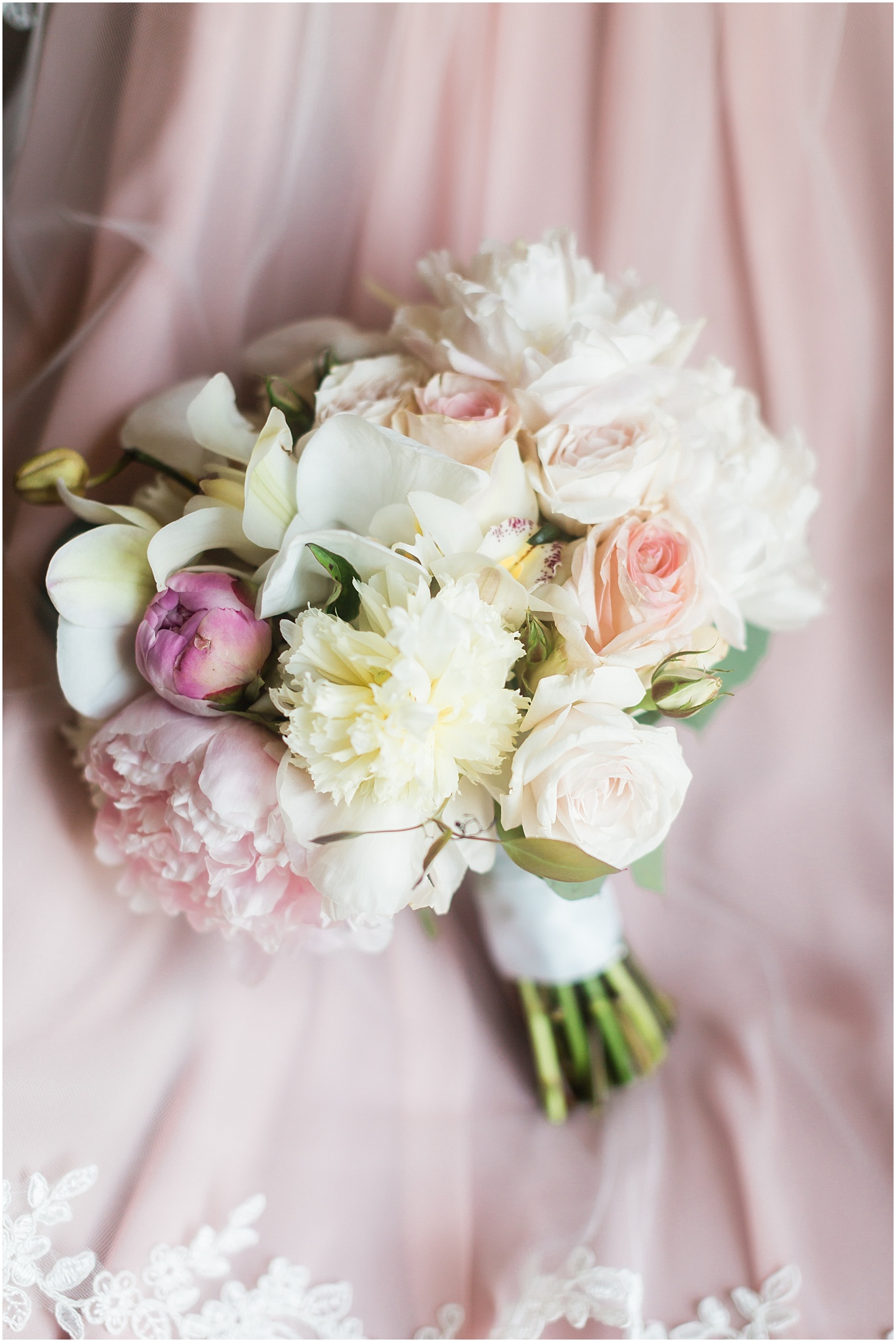 Bridal Bouquet at Willard Intercontinental Hotel in DC, Navy and Blush Summer Wedding at the Army and Navy Club,Ceremony at Capitol Hill Baptist Church, Sarah Bradshaw Photography, DC Wedding Photographer