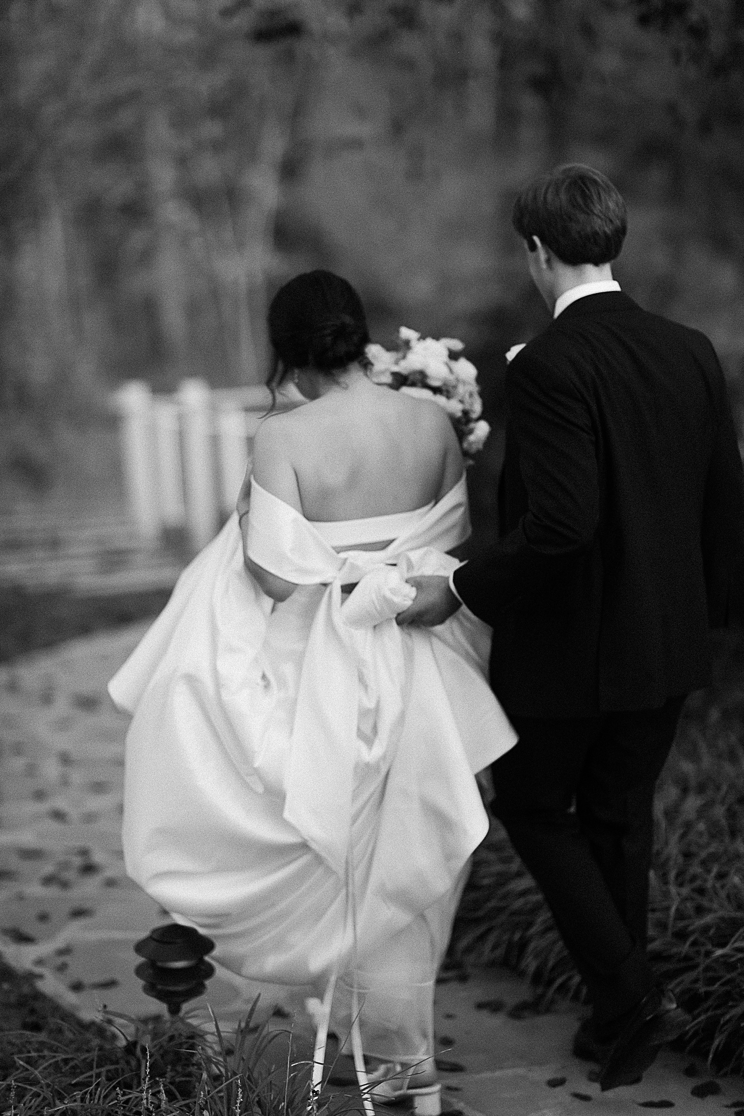 Black & white at wedding at The Clifton Charlottesville by Sarah Bradshaw Photography