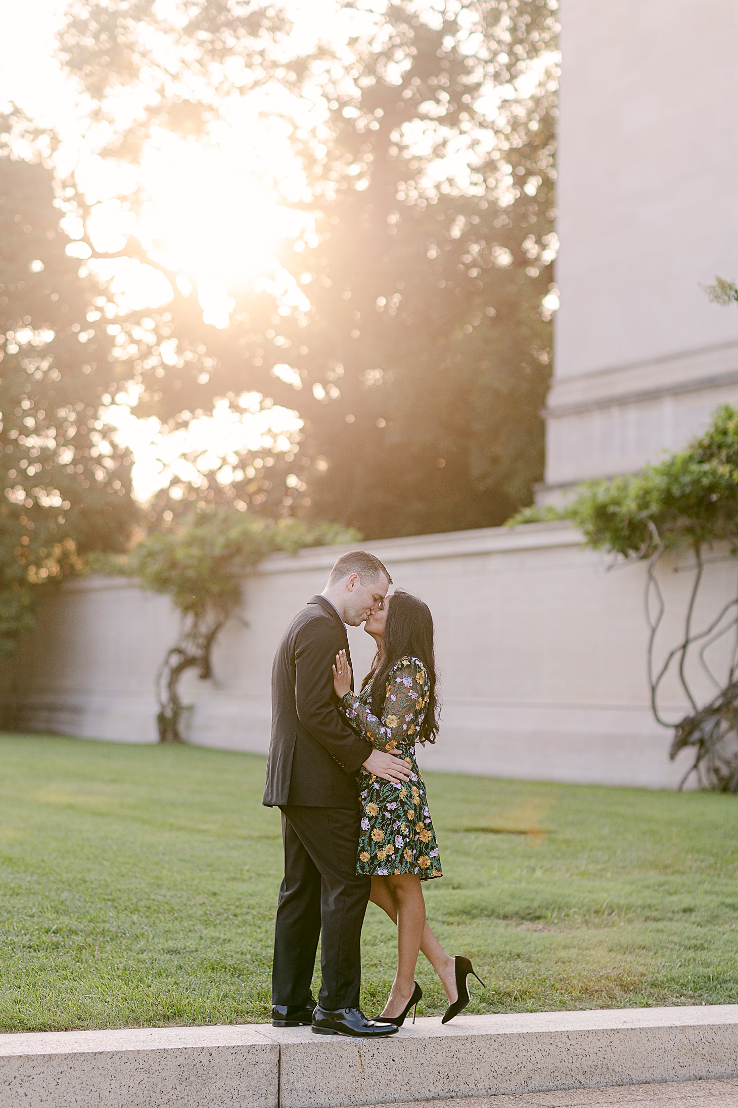  engagement portraits at National Gallery of Art by Sarah Bradshaw Photography