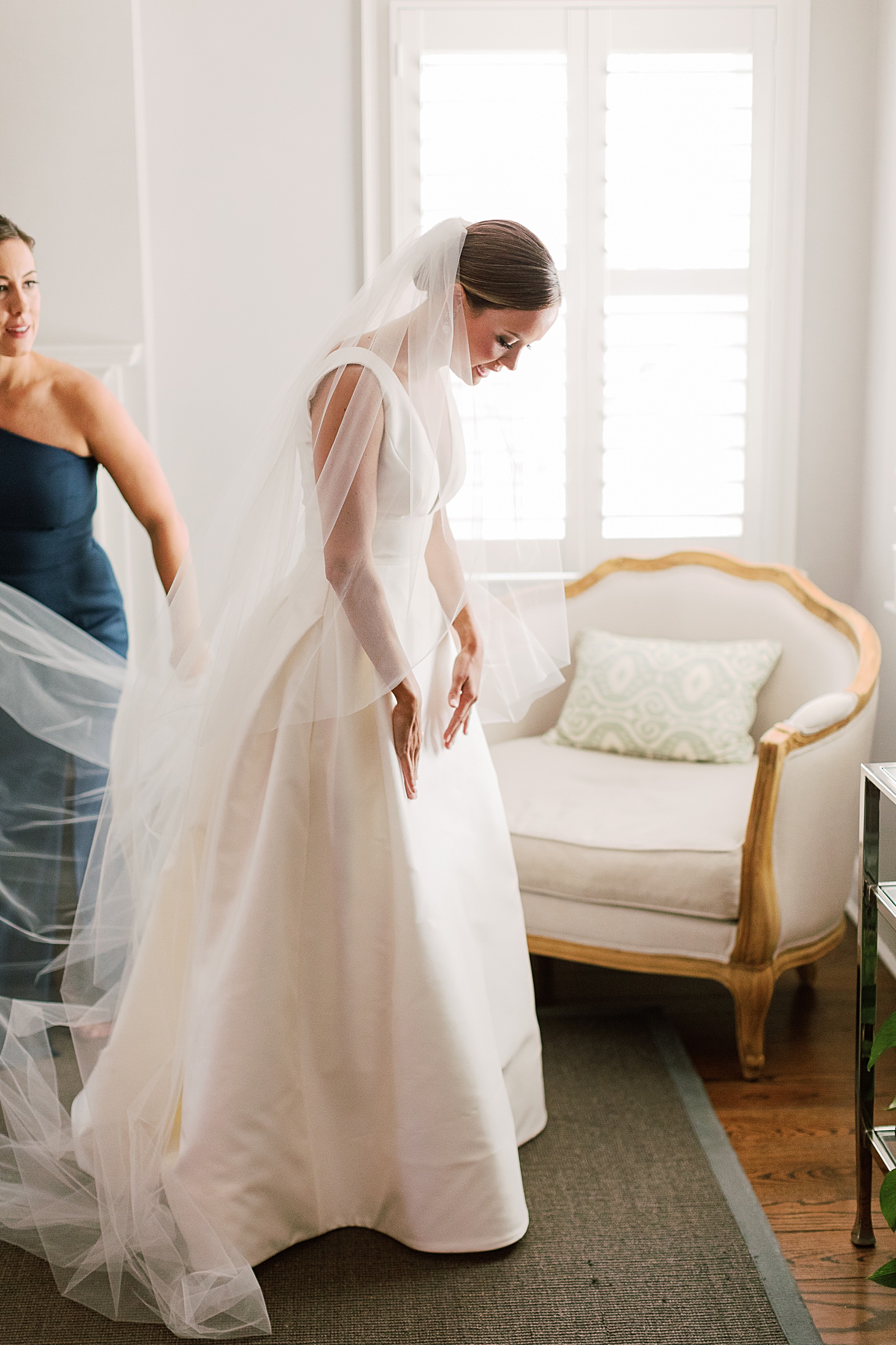 Getting ready for your wedding at home in Old Town Alexandria