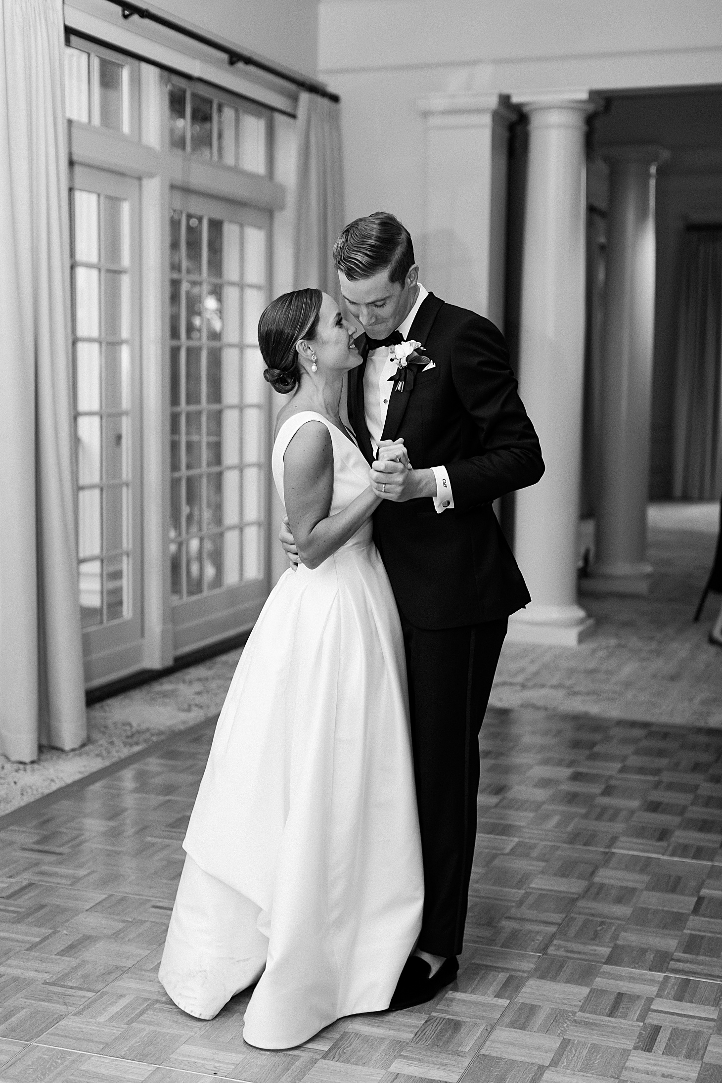 First dance  | Traditional Family Wedding at Belle Haven Country Club in Alexandria by Sarah Bradshaw