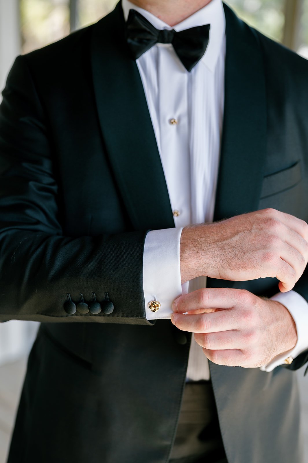 Rope knot cuff links for groom on wedding day. Classic Black Tie wedding in Georgetown, SC. Sarah Bradshaw Photography