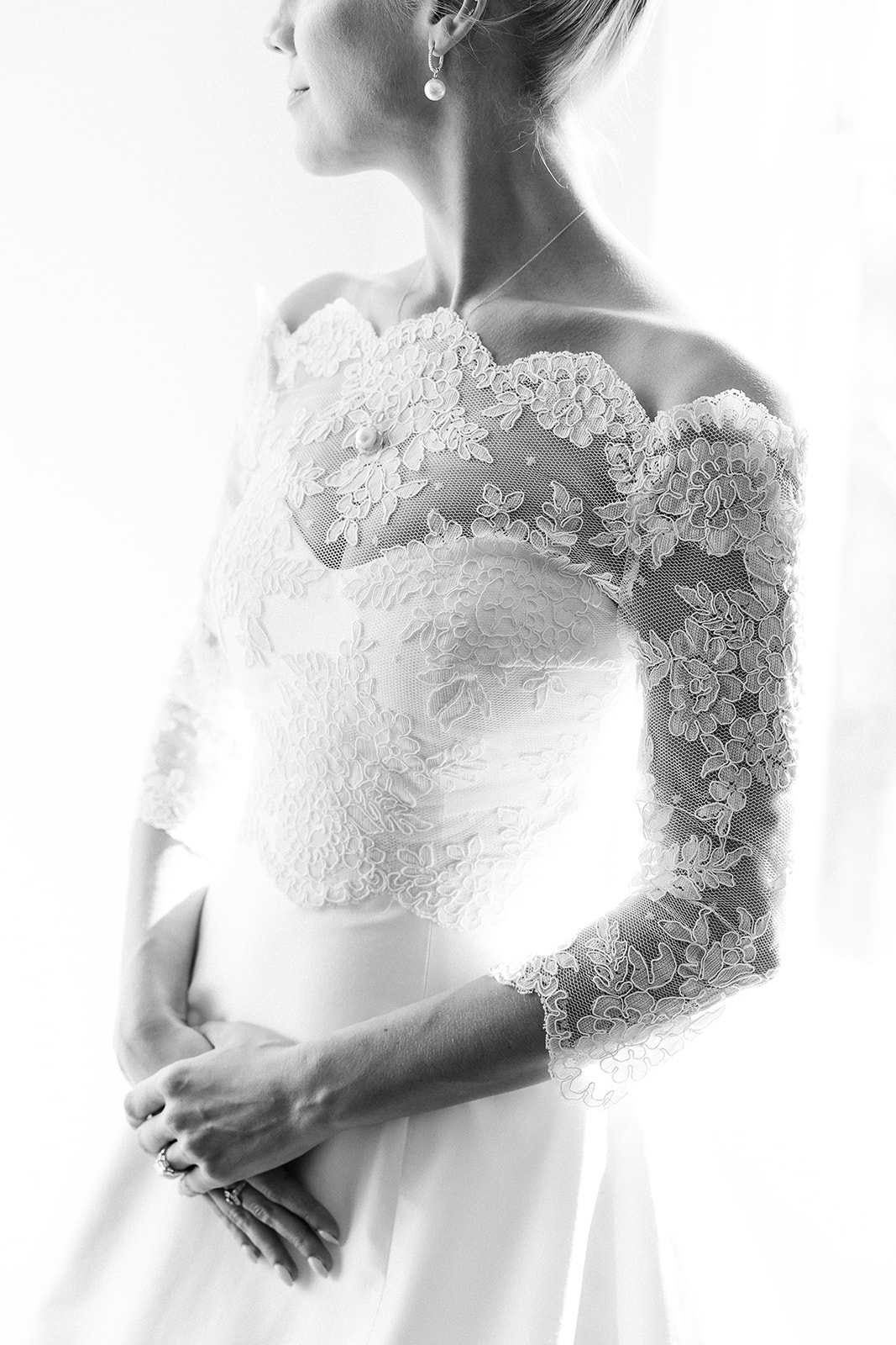 black and white portrait of bride in lace bridal bolero. Classic Black Tie wedding in Georgetown, SC. Sarah Bradshaw Photography