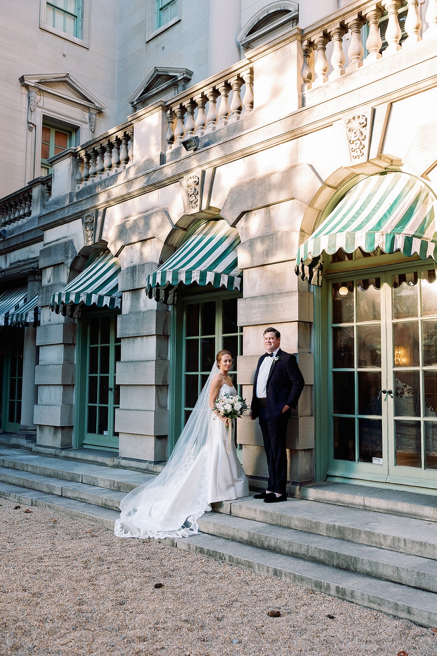 classic wedding portrait. Timeless winter wedding, anderson house, washington dc, sarah bradshaw photography.