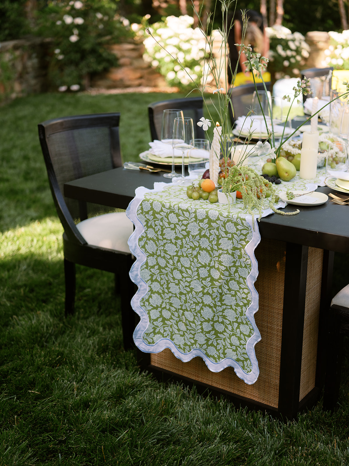 green and white floral patterned table runner. fresh fruit centerpieces. chic equestrian wedding inspiration at Red Fox Inn, Middleburg Virginia. Sarah Bradshaw