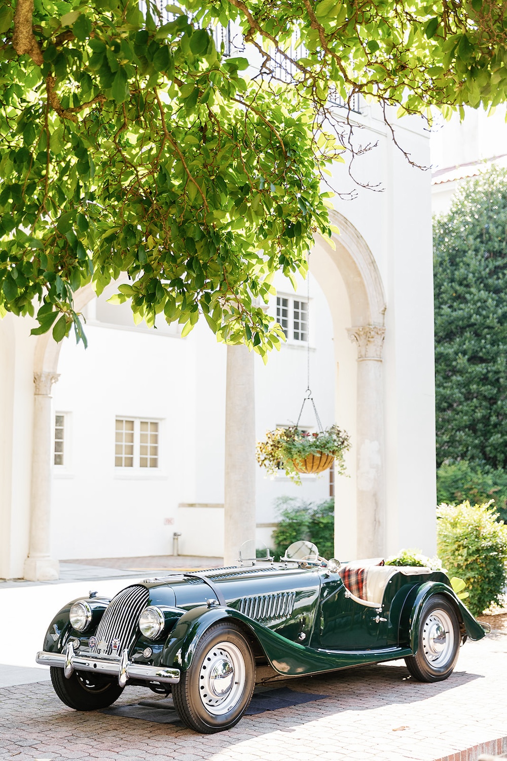 Vintage car wedding reception decor. Modern Luxe Washington DC wedding, Sarah Bradshaw Photography