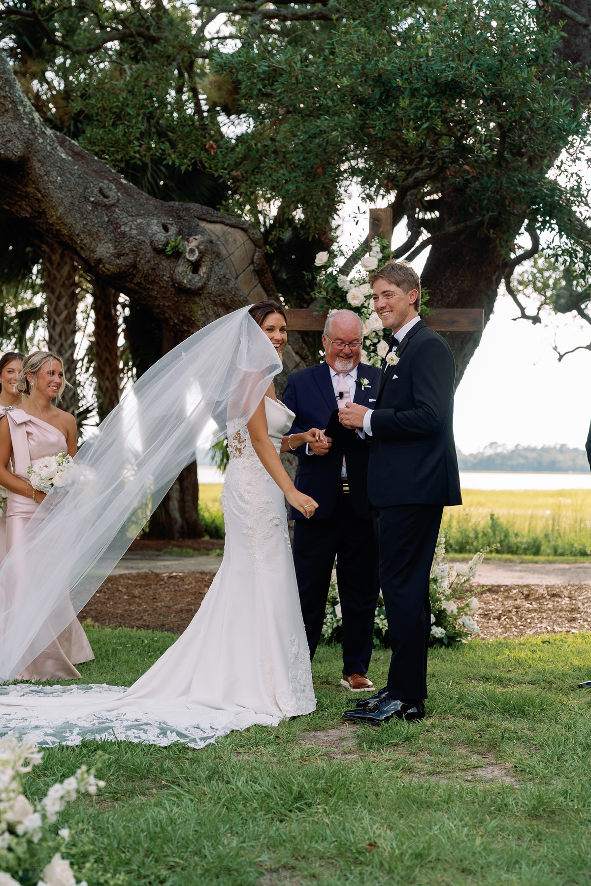 Lowndes Grove Charleston SC summer wedding Sarah Bradshaw Photography