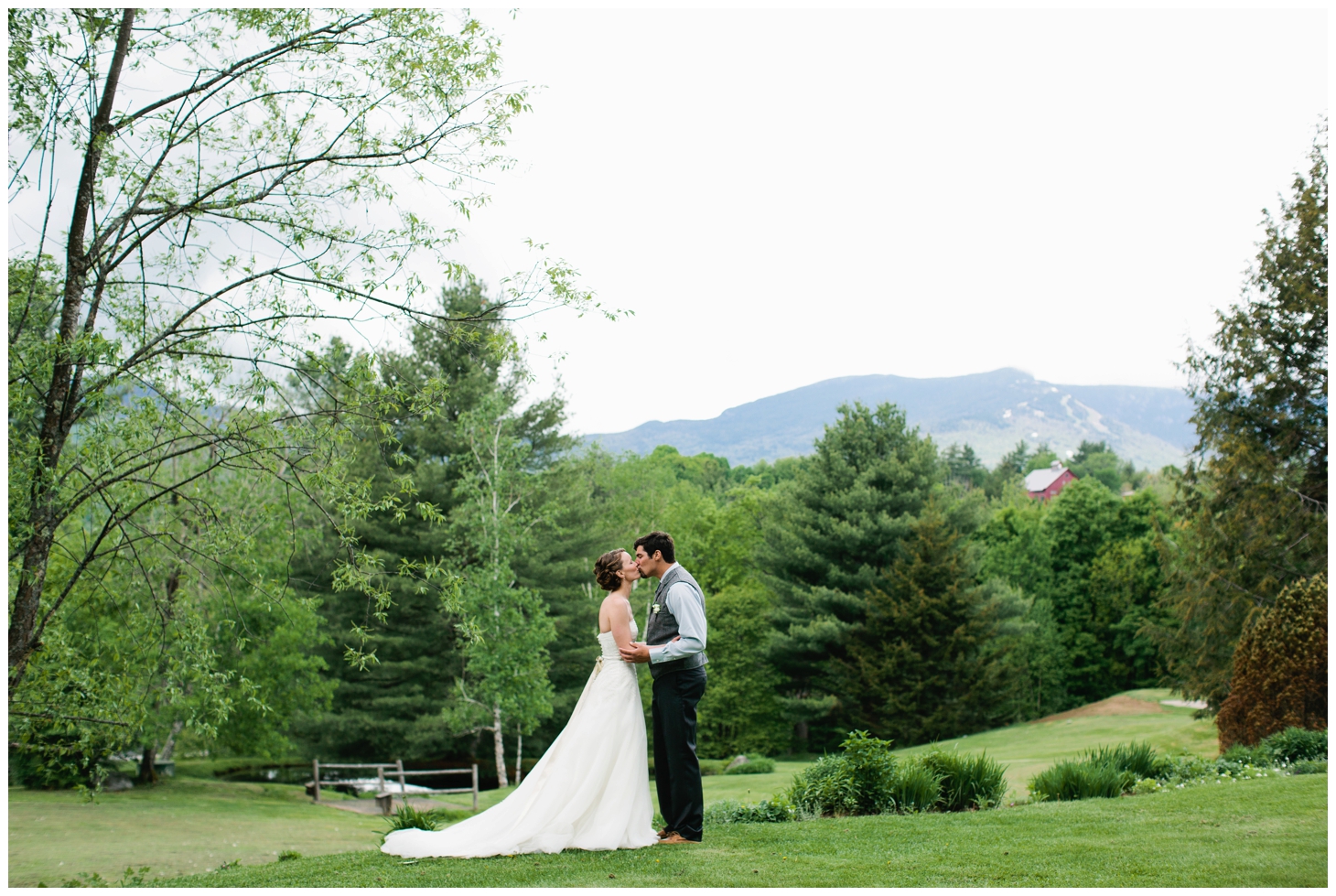 Kris & Christine's Mountain-Inspired Vermont Lodge Wedding - by Sarah Bradshaw Photography_0029