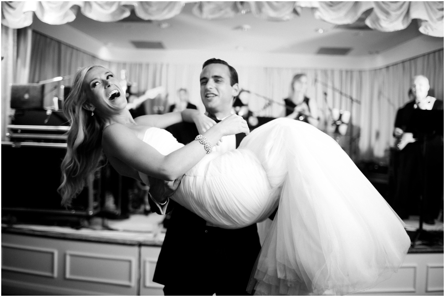 Black Tie Lux Wedding at Columbia Country Club by Sarah Bradshaw Photography