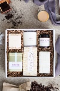 Coffee Lover Gift Inspiration | Teak & Twine Custom Gift Boxes | Sarah Bradshaw Photography | DC Wedding Photographer
