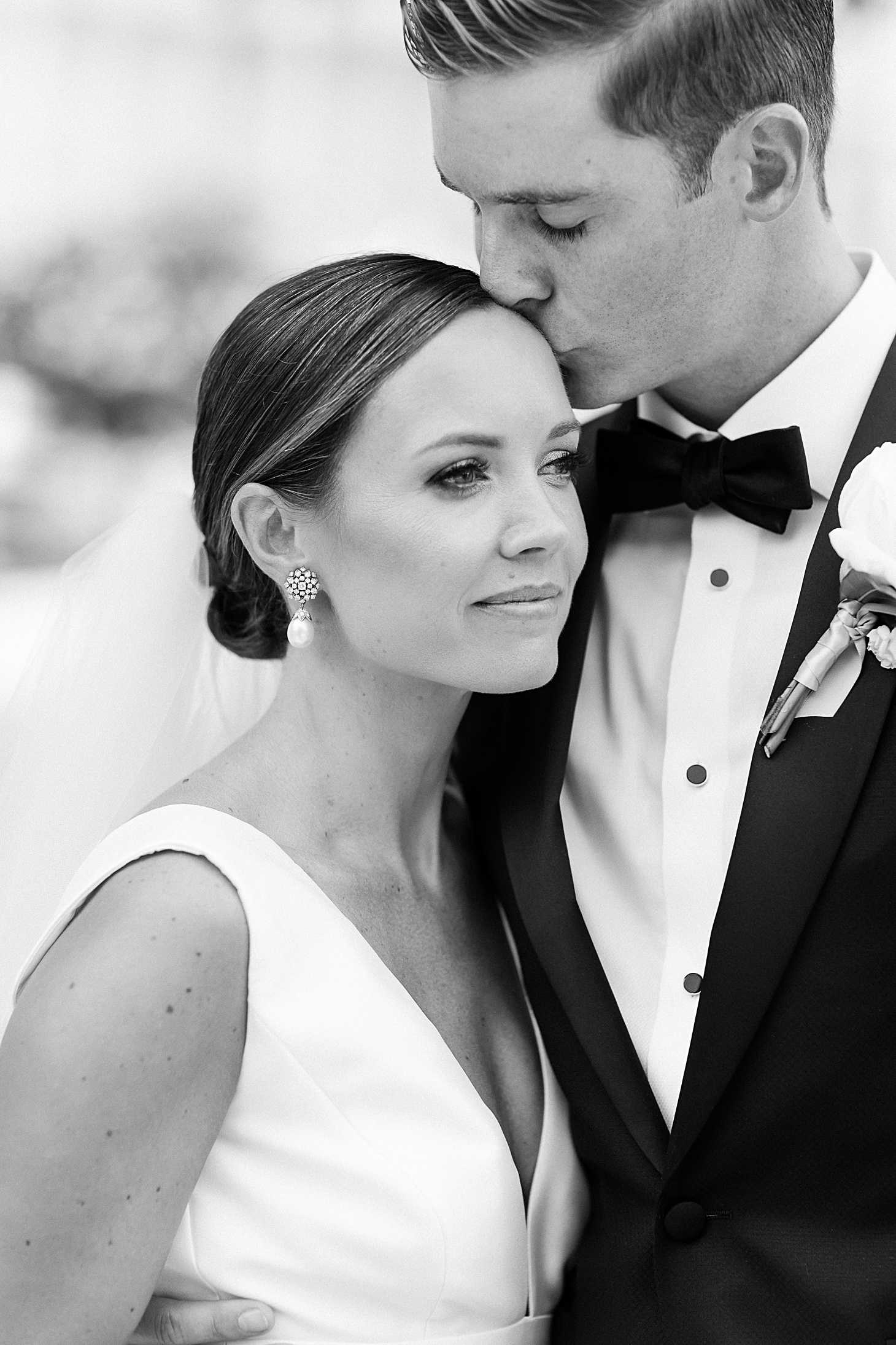 Classic black & white wedding portrait at Traditional Family Wedding at Belle Haven Country Club in Alexandria by Sarah Bradshaw