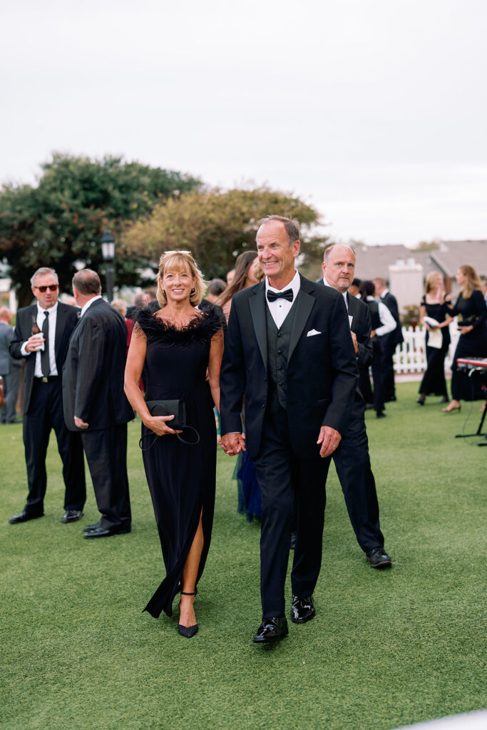 Cavalier Loggia lawn cocktail hour at Historic Cavalier Hotel in Virginia Beach by Sarah Bradshaw Photography